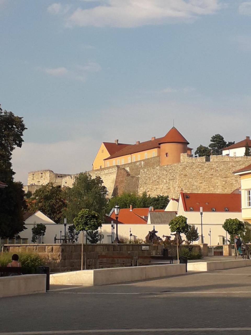 Kodaly Apartman Eger Exterior foto