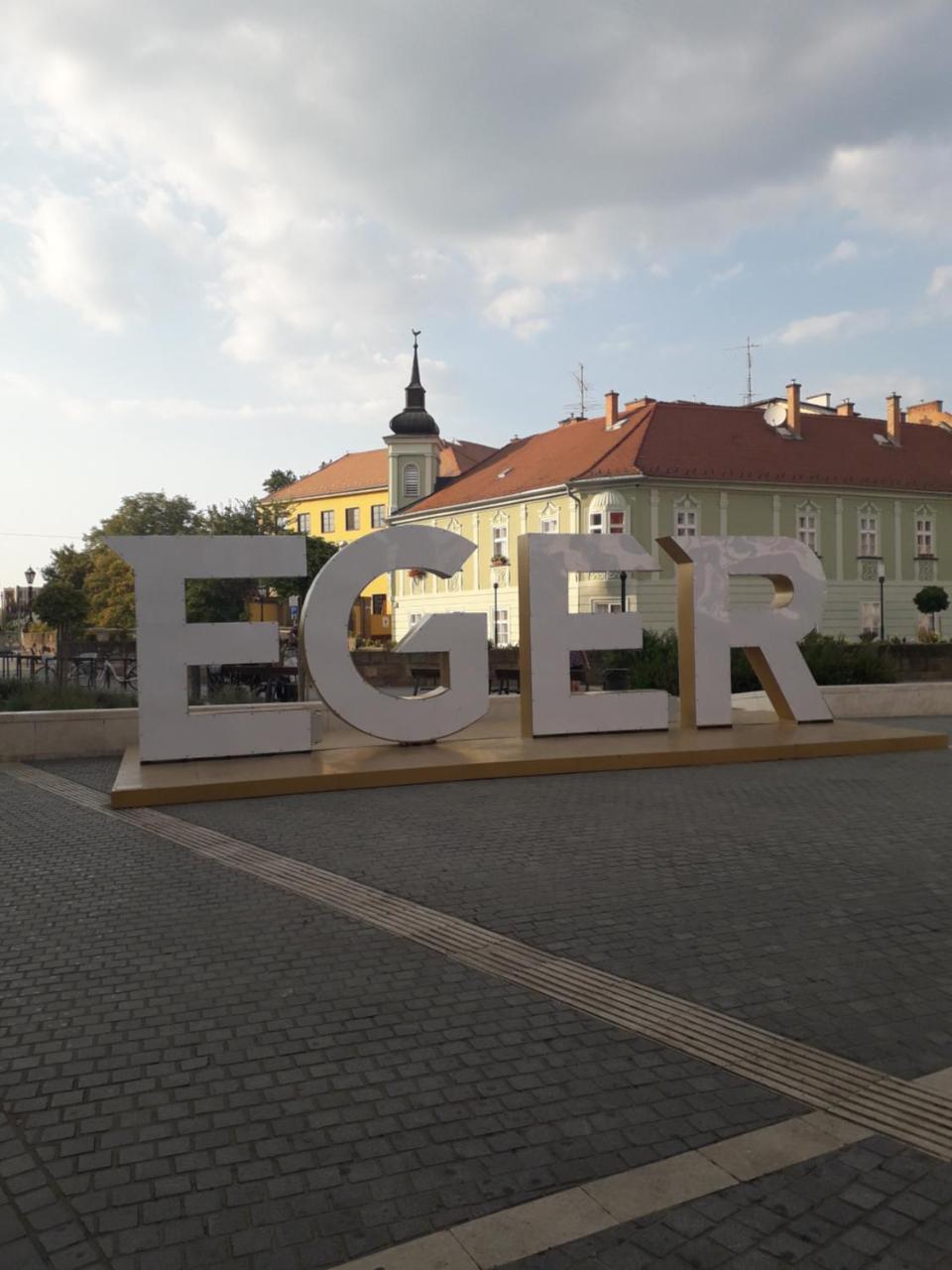 Kodaly Apartman Eger Exterior foto